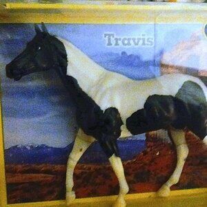 Breyer TRAVIS